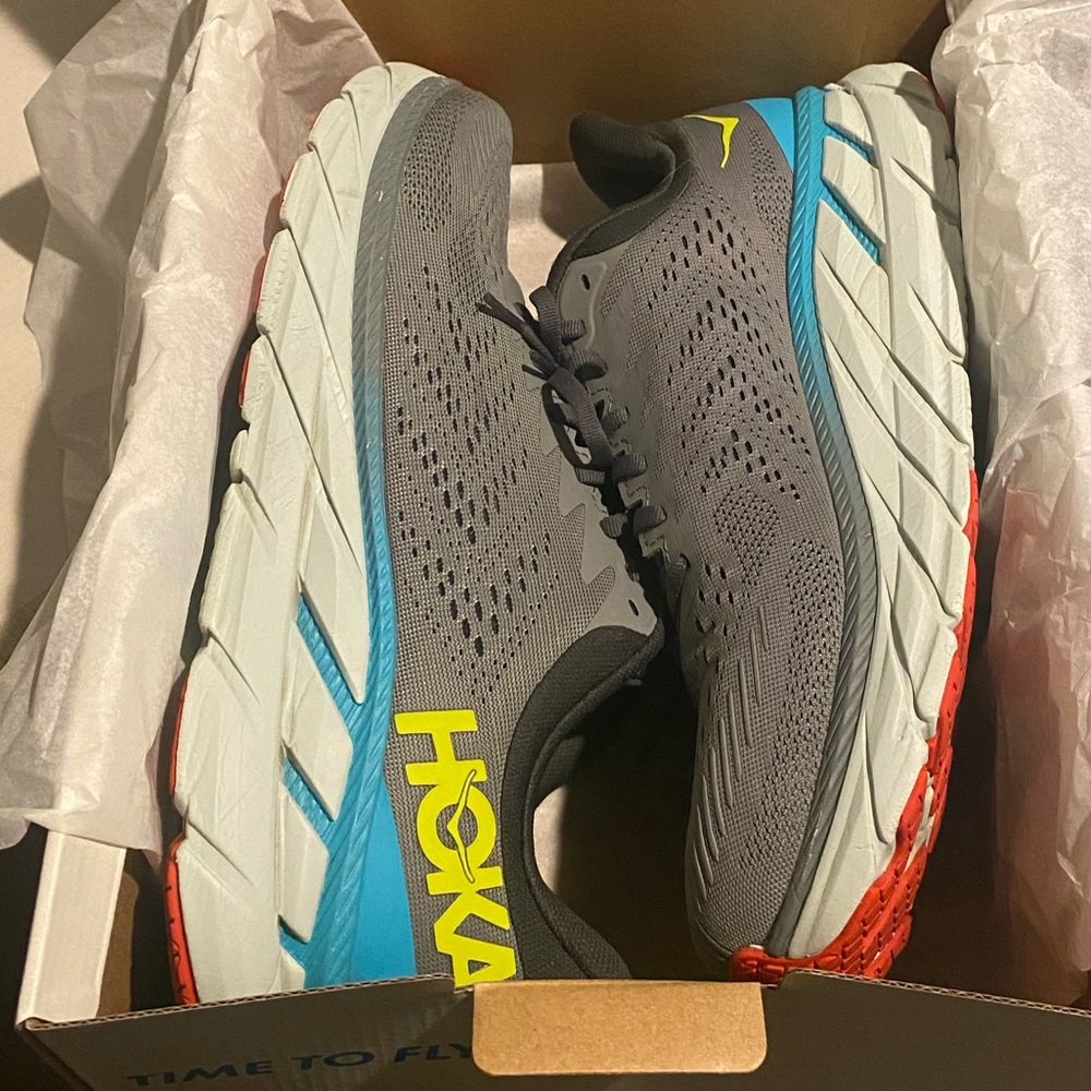 Hoka Clifton 7
